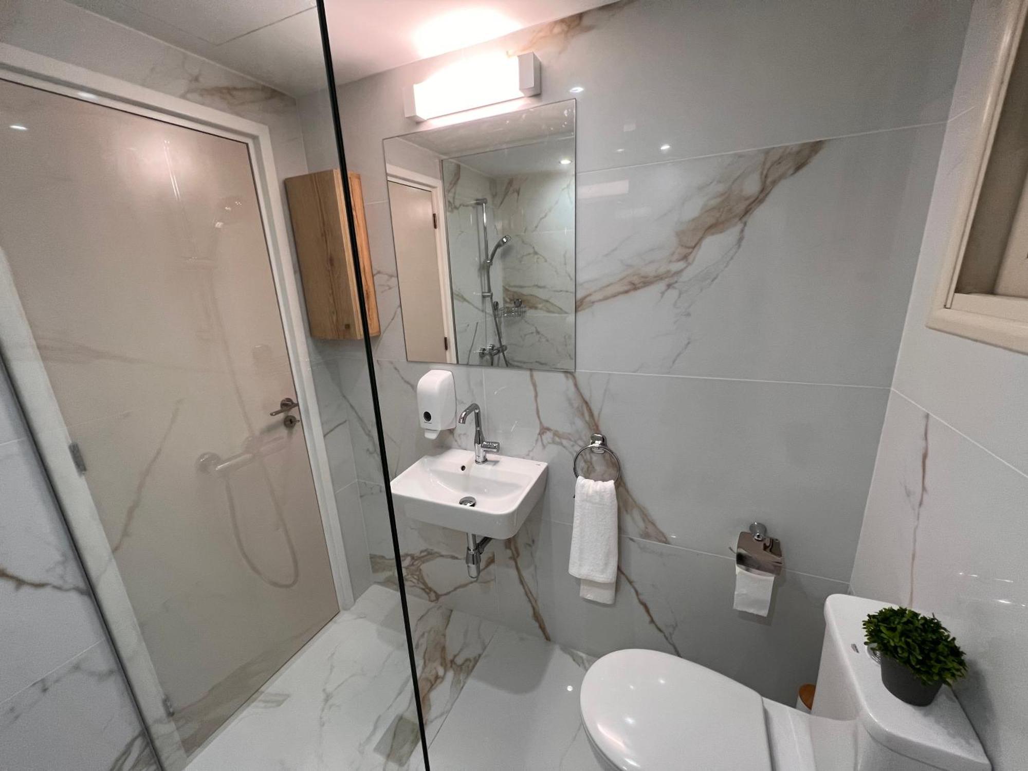 Earth Apartment Ларнака Екстериор снимка