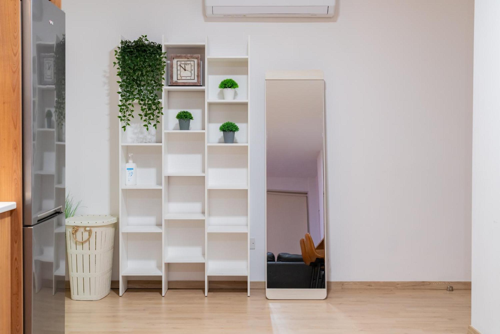 Earth Apartment Ларнака Екстериор снимка