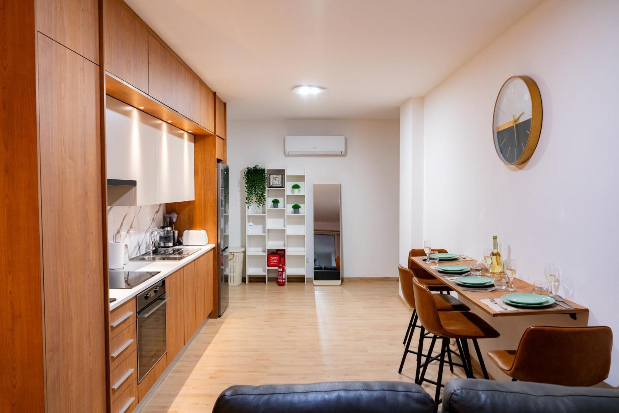 Earth Apartment Ларнака Екстериор снимка